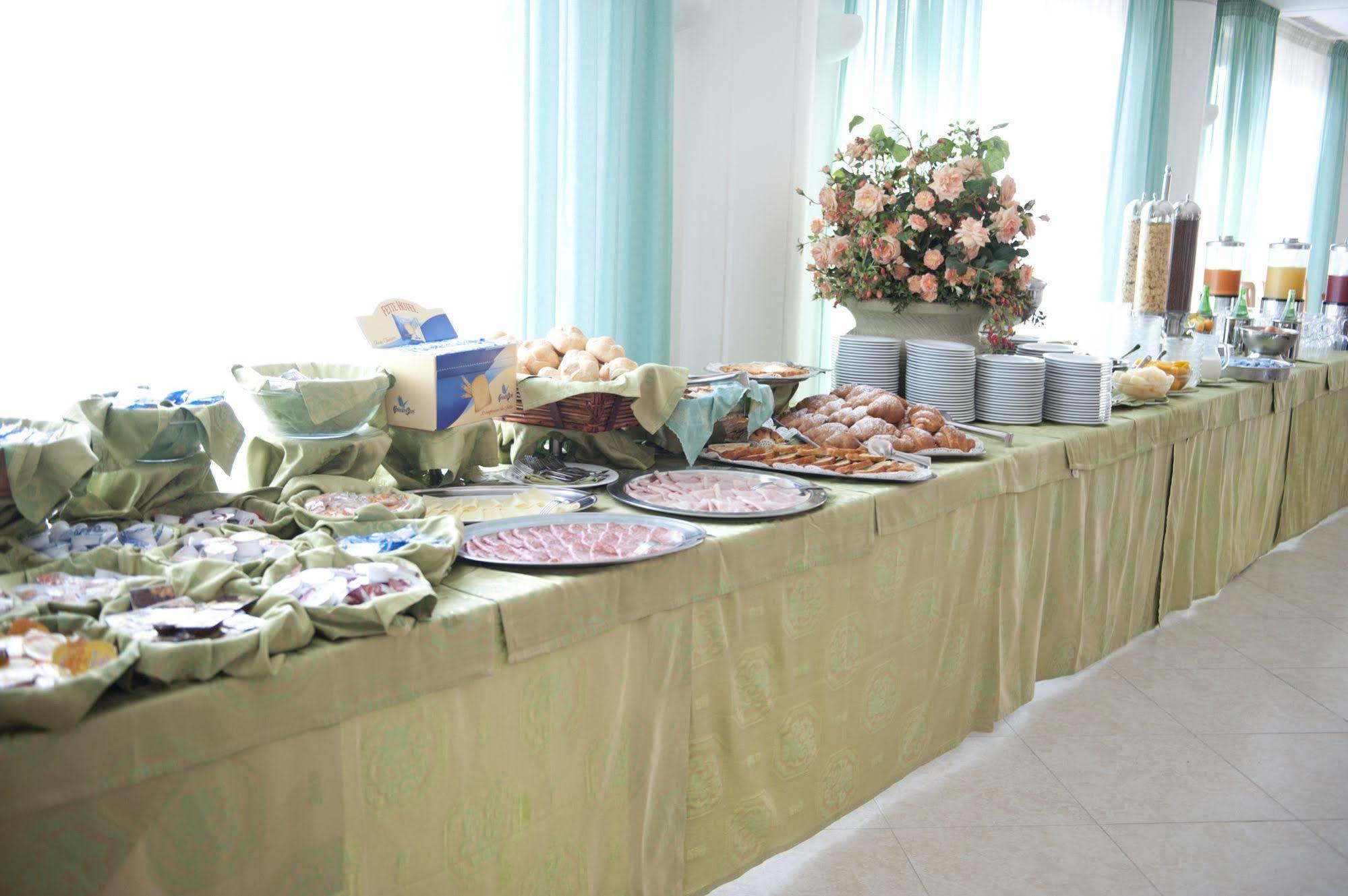 Oasiclub Hotel Vieste Dış mekan fotoğraf